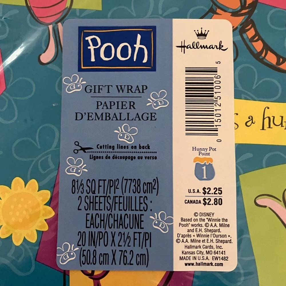 NWT Hallmark Winnie the Pooh Gift Wrap Set